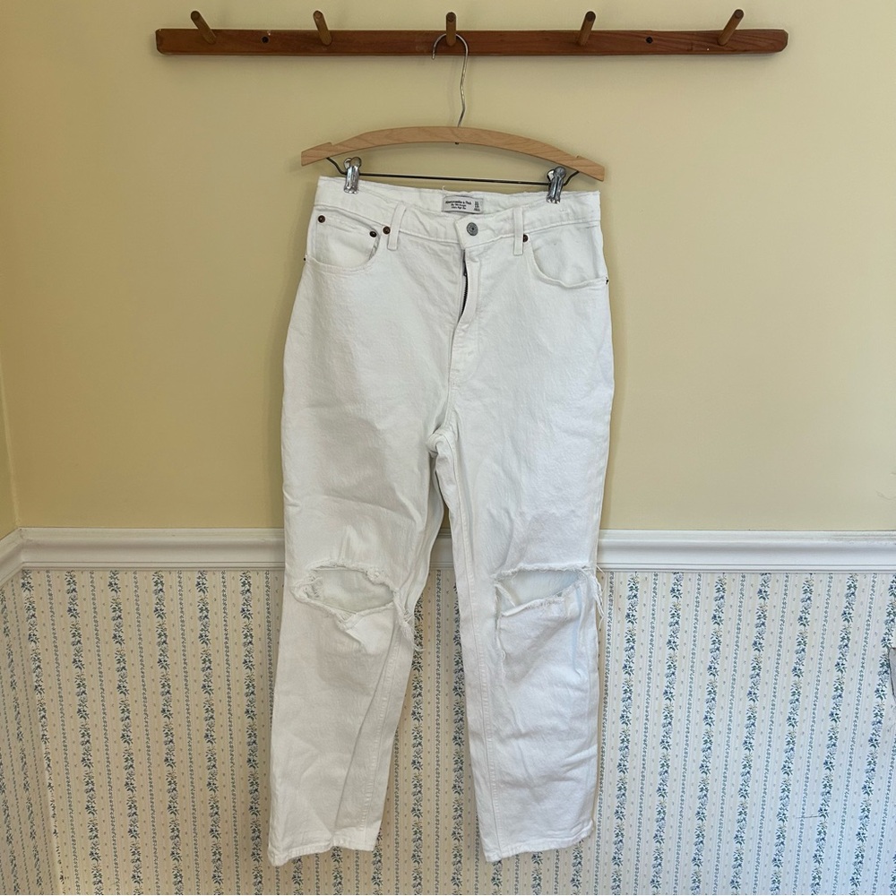 Abercrombie & Fitch Ripped Jeans